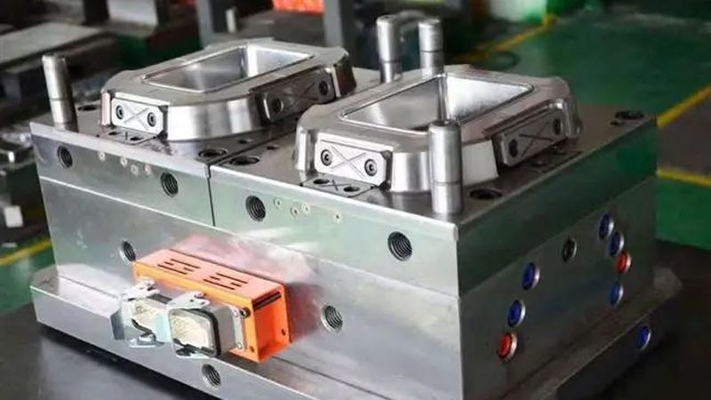 拉伸模具与冲压模具：揭秘两者差异与适用场景