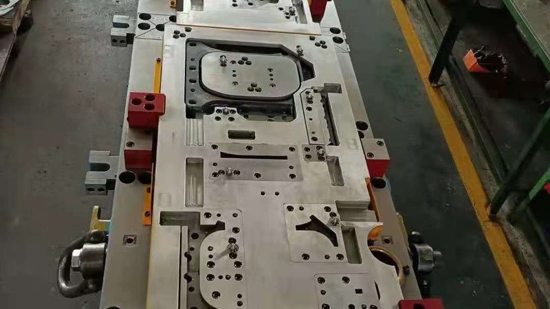 吸塑打样模具定制：关键工艺与选型要点