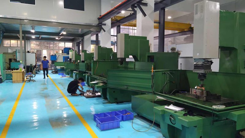塑胶模具设备批发价格：揭秘影响价格的关键因素**